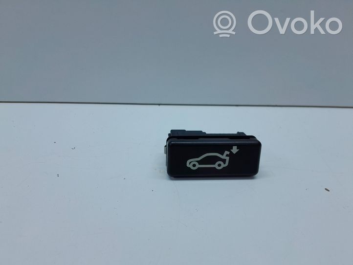 BMW X5 E70 Przycisk otwierania klapy bagażnika 8375580