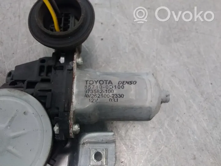 Toyota Auris E210 Podnośnik szyby drzwi z silniczkiem 973582100