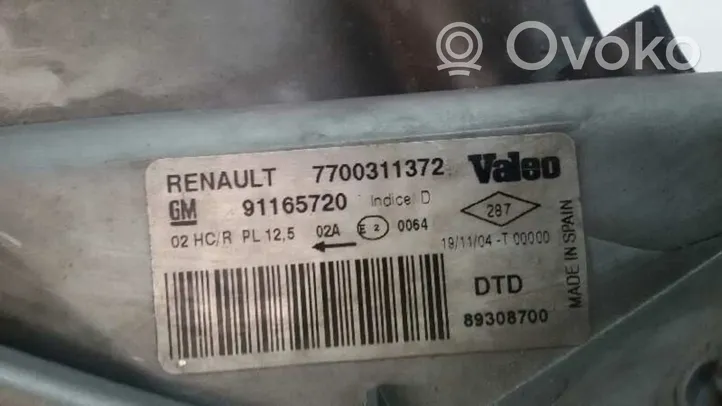 Renault Trafic I Phare frontale 7700311372