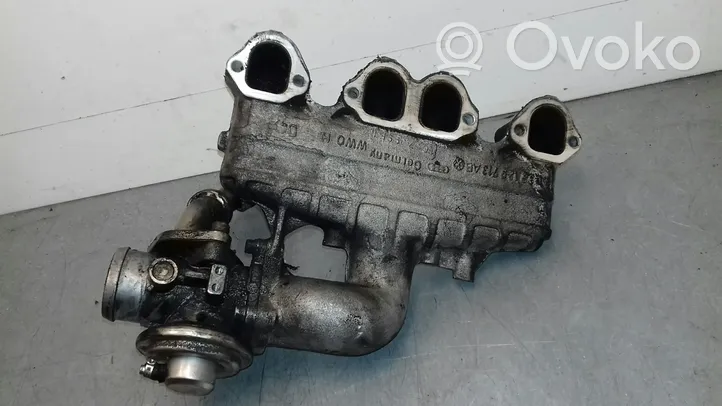 Volkswagen PASSAT B5 Ansaugbrücke Ansaugkrümmer 038129713AB