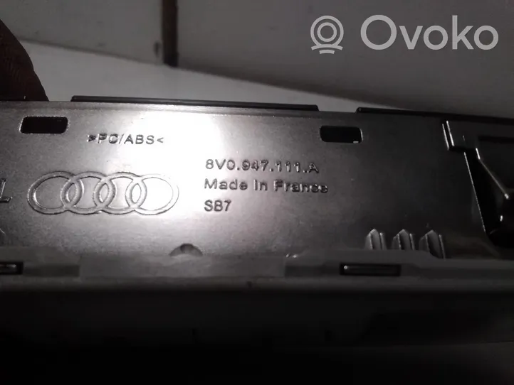 Audi A3 S3 8V Rivestimento della console di illuminazione installata sul rivestimento del tetto 8V0947111A