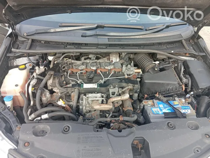 Toyota Avensis T250 Silnik / Komplet 1ADFTV