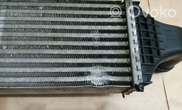 Mercedes-Benz CLA C117 X117 W117 Chłodnica powietrza doładowującego / Intercooler A2465000900