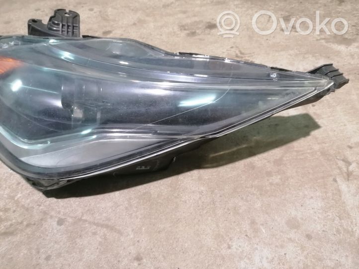 Toyota Aygo AB40 Lampa przednia 