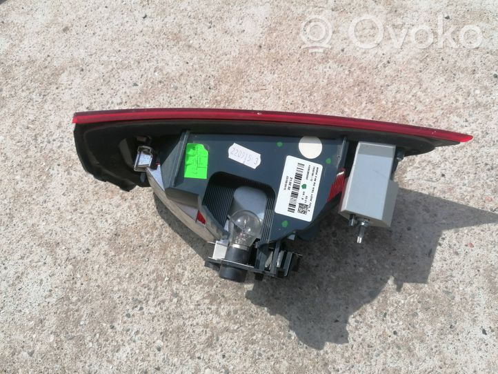 BMW 2 F46 Lampa tylna 63217329790