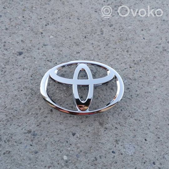 Toyota Yaris Значок производителя / буквы модели 75431-0D120