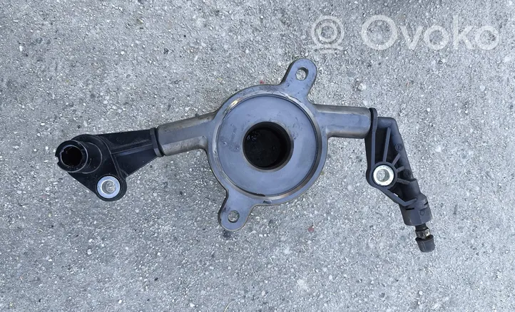 Mercedes-Benz Sprinter W901 W902 W903 W904 Pomocniczy cylinder łożyska wciskowego sprzęgła A0002542508