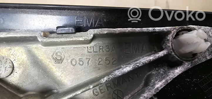 Volkswagen Golf IV Etuoven sähköinen sivupeili 057252