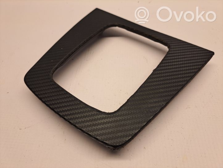 Audi A4 S4 B7 8E 8H Rivestimento in plastica cornice della leva del cambio 8E0864261