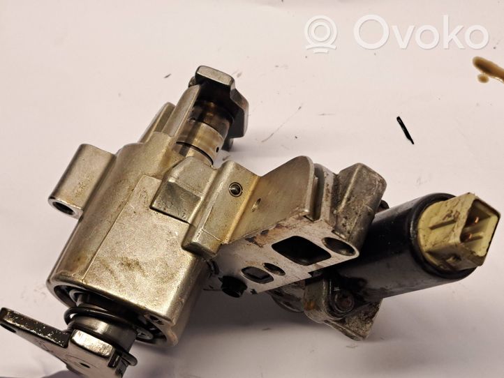 Audi A4 S4 B7 8E 8H Support de boîte de vitesses C271300702