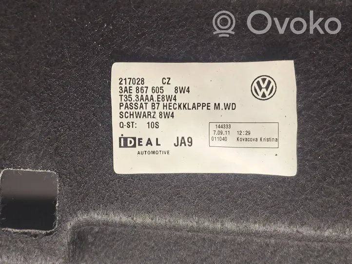 Volkswagen PASSAT B7 Takaluukun alaosan verhoilu 3AE867605