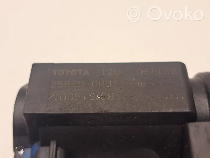 Toyota Corolla Verso AR10 Electrovanne Soupape de Sûreté / Dépression 258190R011