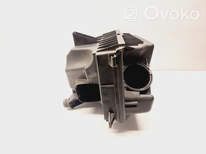 Volvo V70 Obudowa filtra powietrza 8649673
