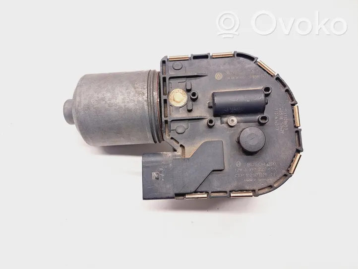 Volkswagen PASSAT B7 Wiper motor 8K2955119A