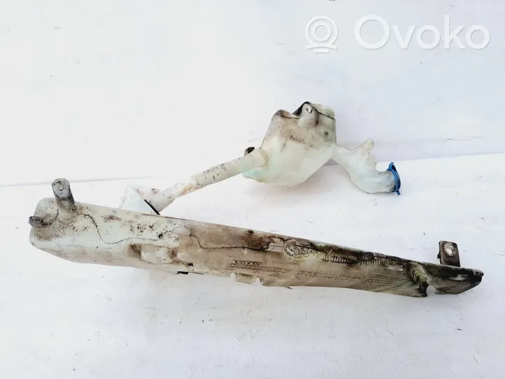 Volvo V50 Réservoir de liquide lave-glace 30657122