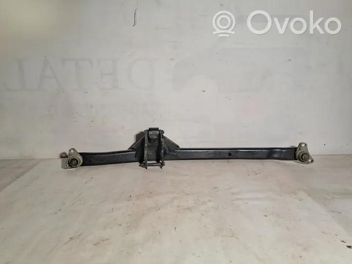 Volvo V70 Engine mounting bracket 8666205