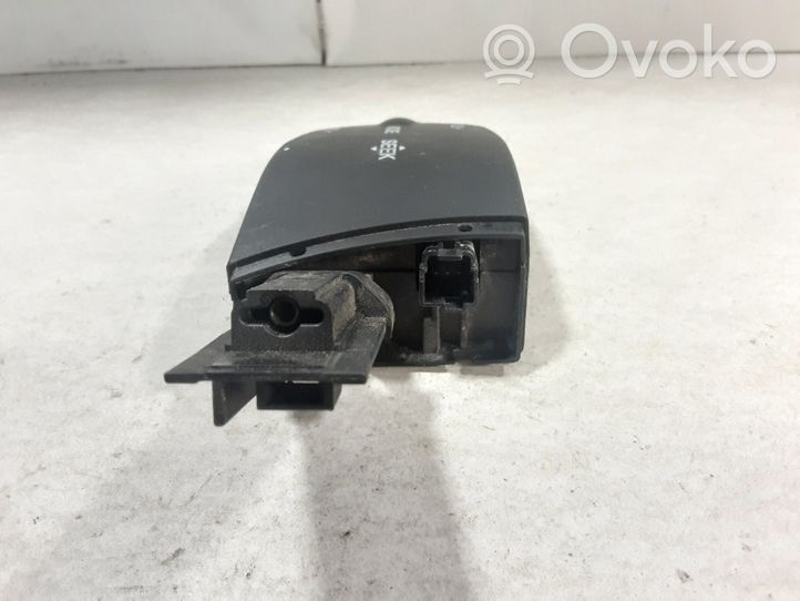 Ford Mondeo Mk III Sound control switch 758710