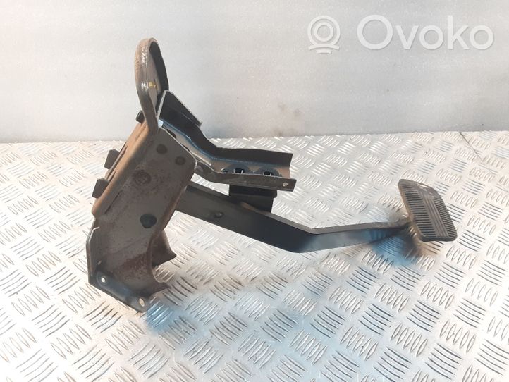 Nissan Pathfinder R51 Pedal de freno 