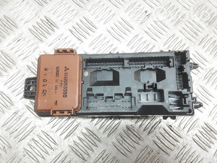 Mitsubishi Carisma Module de fusibles 0G1906374860