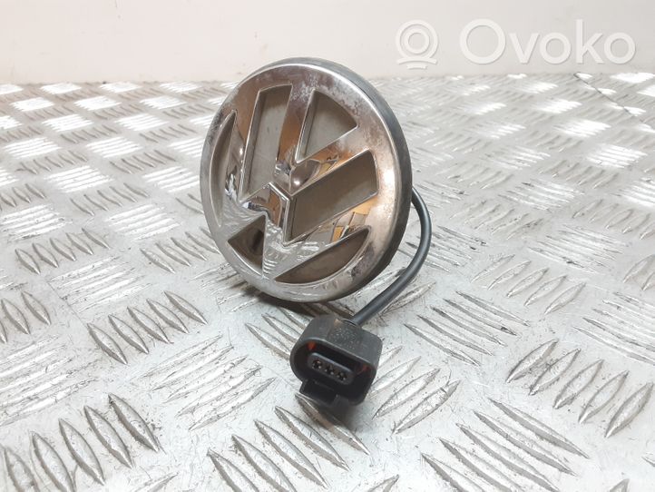 Volkswagen Bora Takaluukun ulkopuolinen lukko 1J5962103