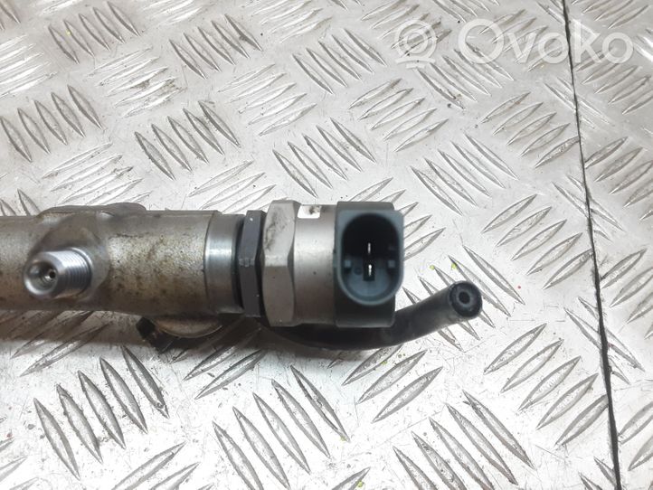 Mercedes-Benz C W203 Tuyau de conduite principale de carburant A6460701195