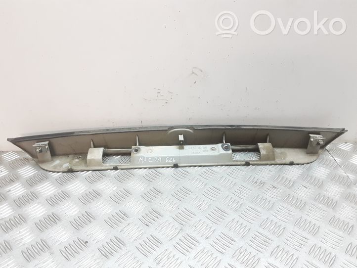 Mazda 626 Takaluukun rekisterikilven valon palkki GE4T50811