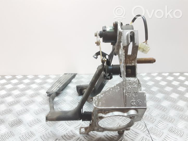 BMW 5 E39 Pedal assembly 0281002291