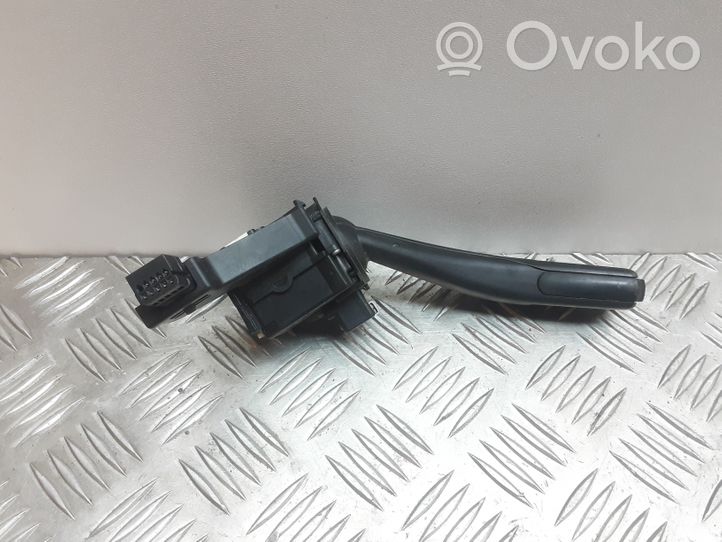 Volkswagen PASSAT B7 Commodo de clignotant 1K0953513A