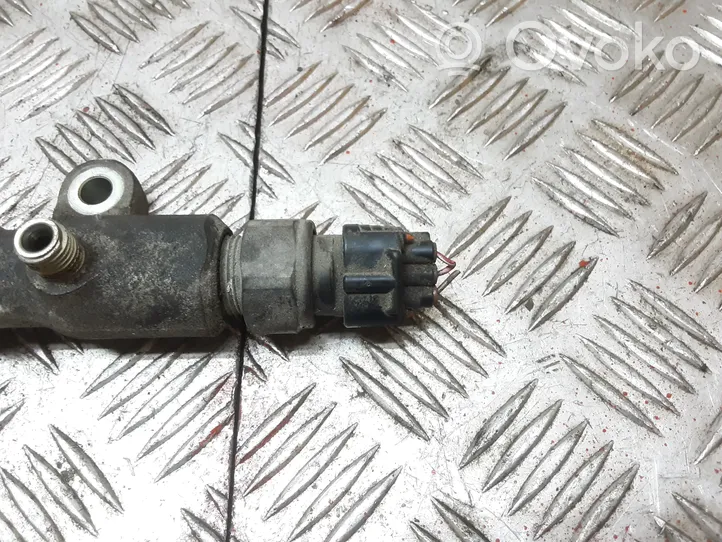 Toyota Avensis T250 Tuyau de conduite principale de carburant 8945871010