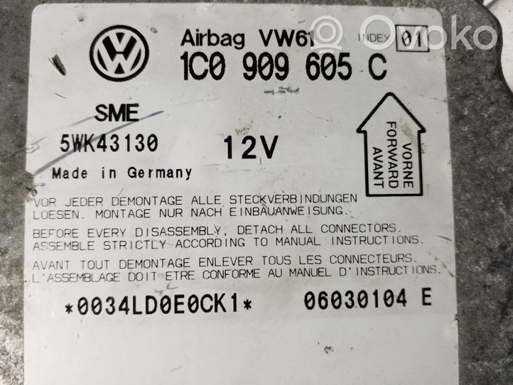 Volkswagen PASSAT B5.5 Turvatyynyn ohjainlaite/moduuli 1C0909605C