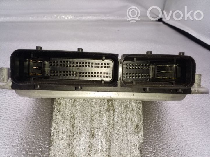 Volkswagen Jetta V Блок управления двигателем ECU 07K906032BG