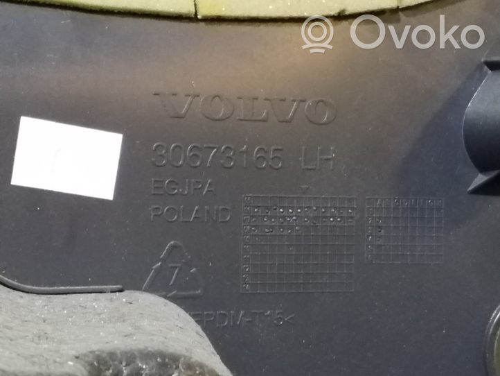 Volvo C30 Galinė apdailos juosta 30673165