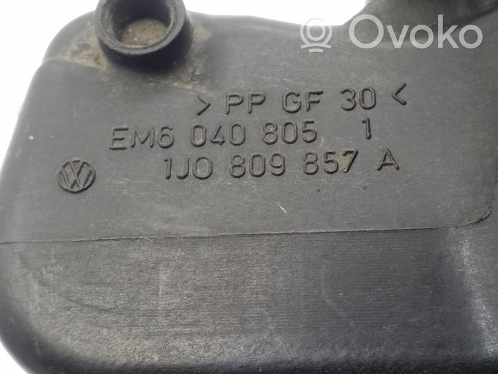 Volkswagen Bora Polttoainesäiliön korkki 1J0809857A