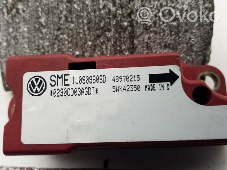 Volkswagen Bora Airbag deployment crash/impact sensor IJ0909606D