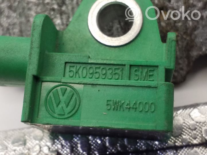 Volkswagen Jetta VI Airbagsensor Crashsensor Drucksensor 5K0959351