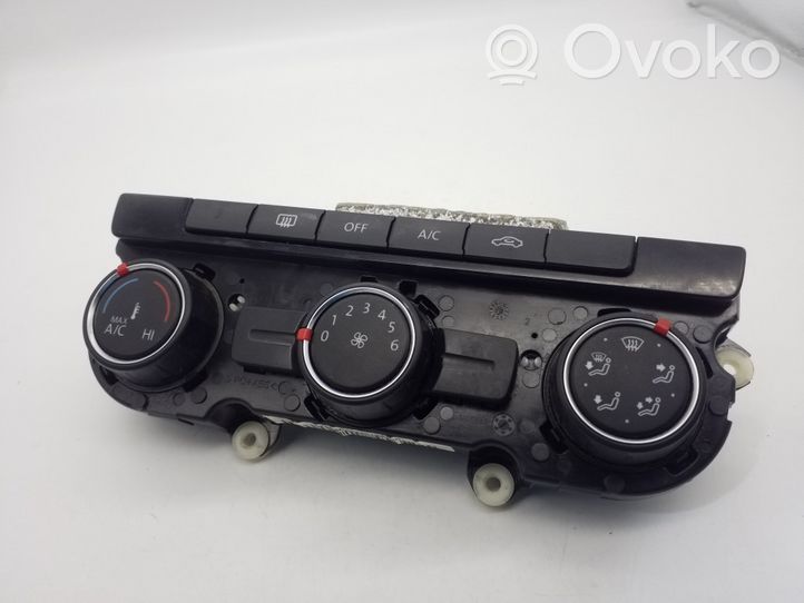 Volkswagen Tiguan Oro kondicionieriaus/ klimato/ pečiuko valdymo blokas (salone) 561907426