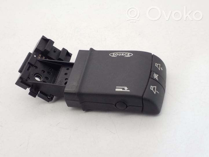 Renault Megane II Sound control switch 8200103769