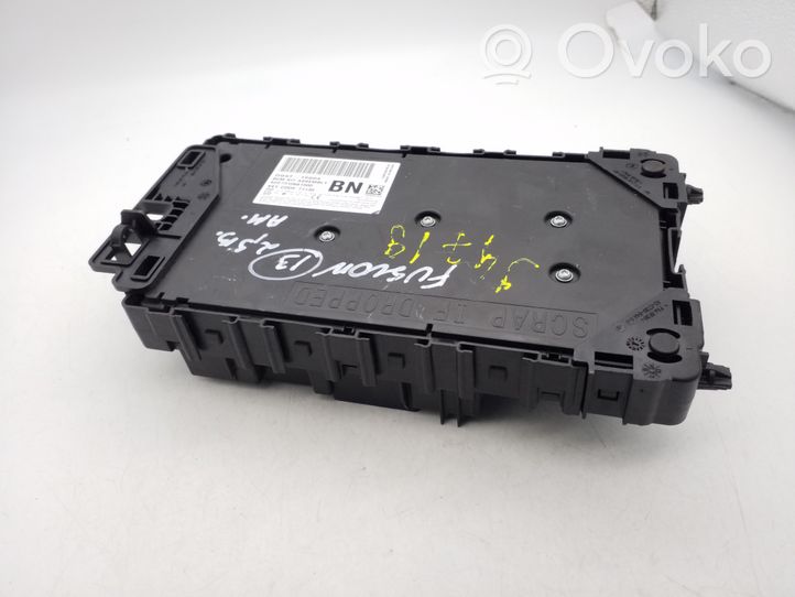 Ford Fusion II Module de fusibles DG9T15604BN