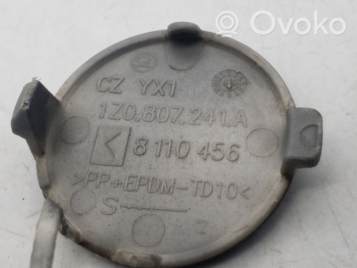 Skoda Octavia Mk2 (1Z) Zaślepka / Osłona haka holowniczego przednia 1Z0807241A