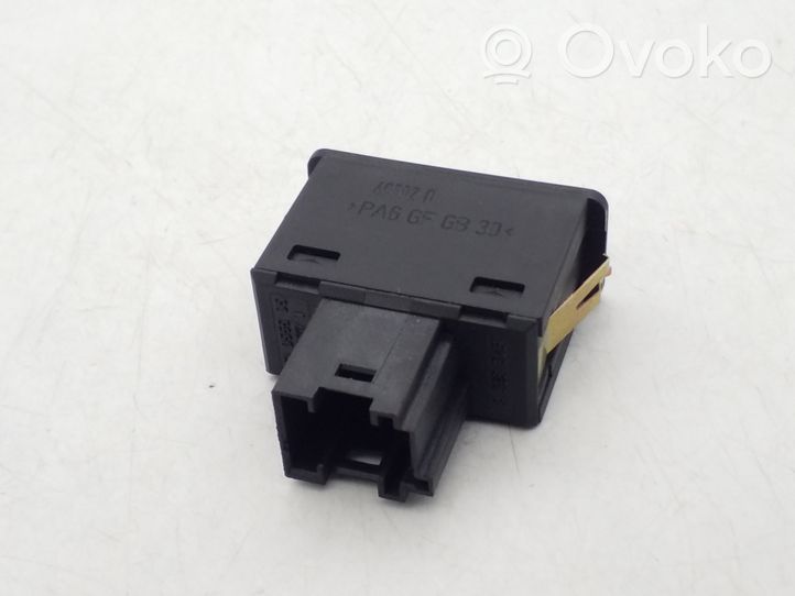 BMW X5 E53 Câble adaptateur AUX 8368346