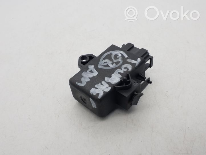 Volkswagen Tiguan Seat heating relay 1K0959772