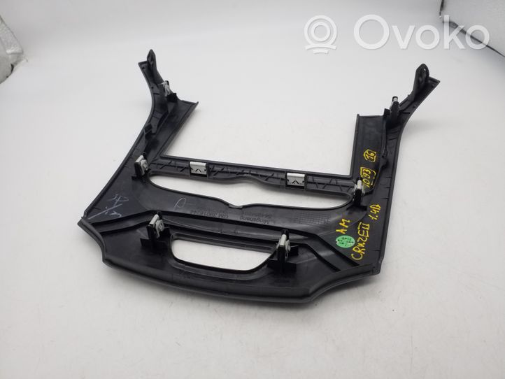 Chevrolet Cruze II Radion/GPS-laitteen pääyksikön kehys 39018244