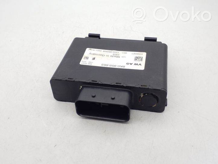 Audi A5 8T 8F Convertisseur / inversion de tension inverseur 8K0959663