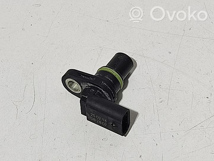 Volkswagen Jetta VI Camshaft position sensor 04C907601A