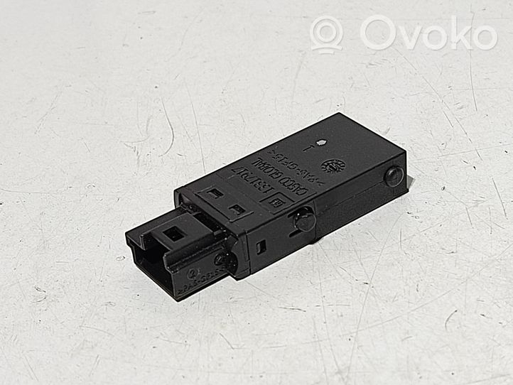 Chevrolet Cruze Câble adaptateur AUX 13317917