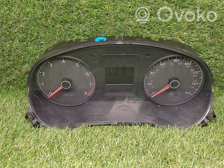 Volkswagen Jetta VI Speedometer (instrument cluster) 5C6920952