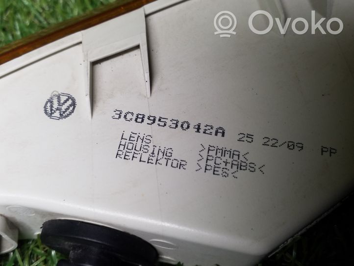 Volkswagen PASSAT CC Kierunkowskaz przedni 3C8953042A