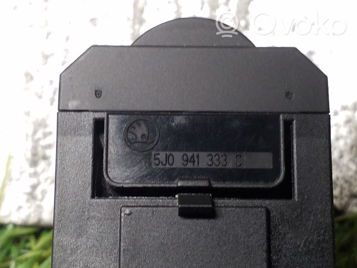 Skoda Fabia Mk2 (5J) Przycisk / Pokrętło regulacji świateł 5J0941333C