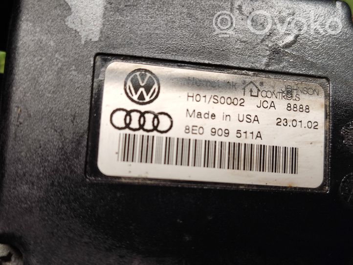 Audi Q7 4L Autotallin oven avauskytkin 8E0909511A