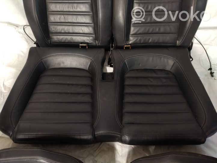 Volkswagen Scirocco Sēdekļu komplekts 
